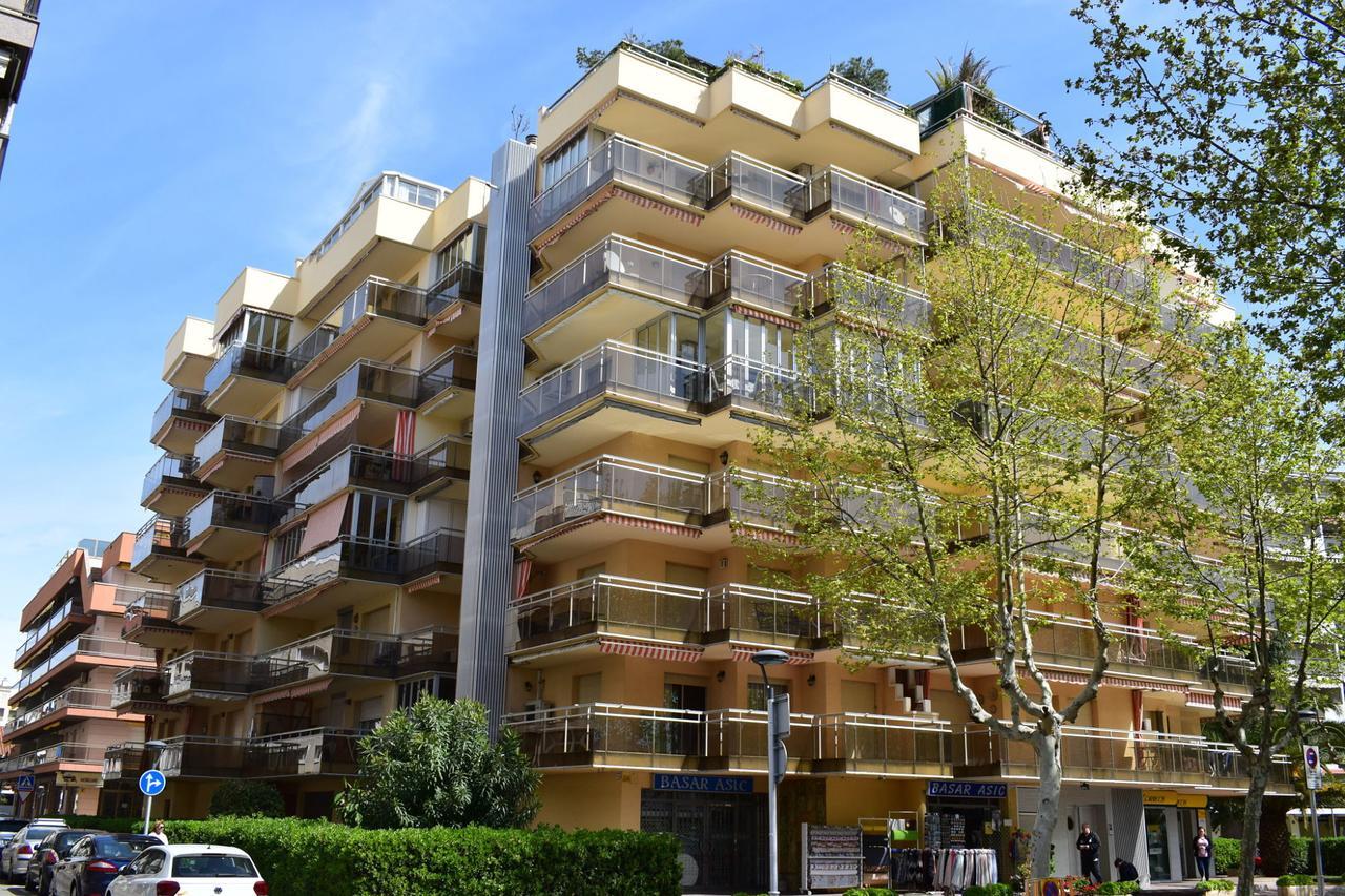 Ferienwohnung Differentflats Palafox Salou Exterior foto
